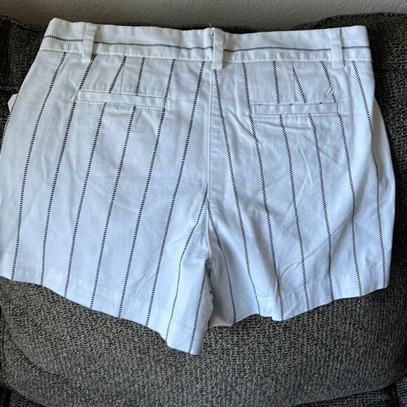 ✨4" STRIPED-ROPE PRINT SHORT✨ - Picture 8 of 8